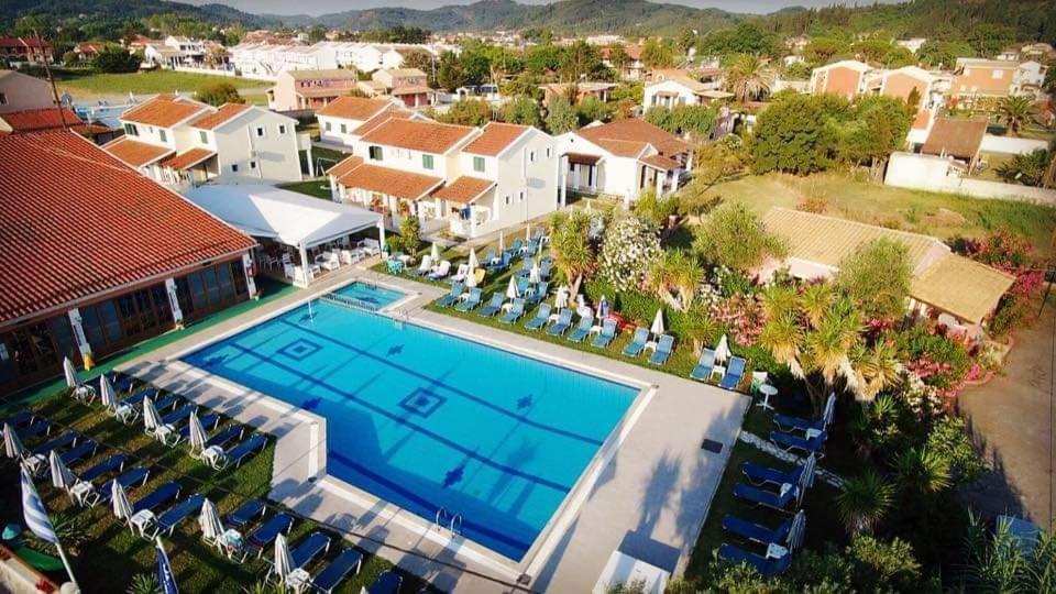 Monika Hotel Sidari シダリオン エクステリア 写真